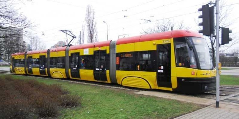 Jedynka - czyli tramwaj linii nr 1 w drodze z Ochoty na Annopol