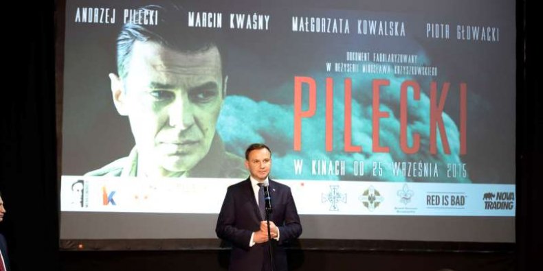 Prezydenta RP - przemawia przed pokazem filmu (zapis filmowy wystąpienia poniżej)