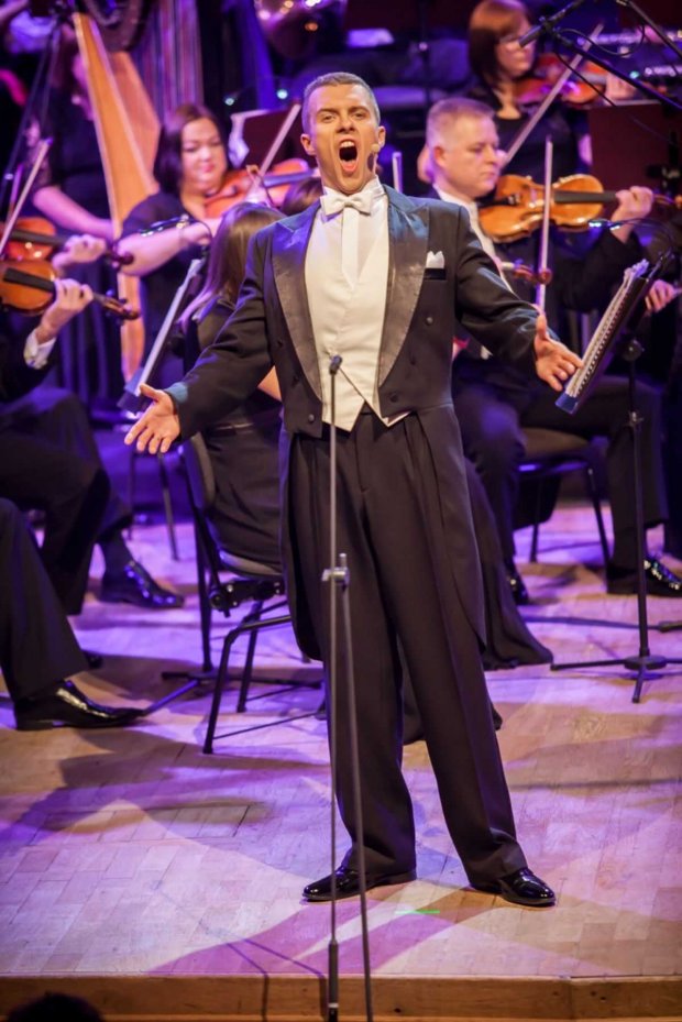 Jakub Gąska - z Teatru Muzycznego w Lublinie