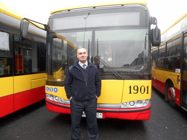 Grzegorz Górski i jego autobus