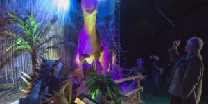 Dinozaury na żywo - wystawa na błoniach Stadionu Narodowego