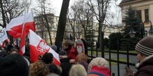 Manifestacja Obywatele dla demokracji - Aleja Szucha