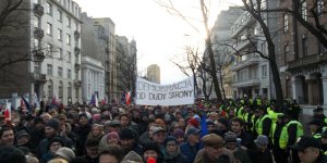 Manifestacja Obywatele dla demokracji - Aleja Szucha