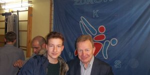 Wigilia u zapaśników UKS Zdrowy Targówek - Andrzej Supron z synem Pawłem