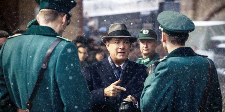 Tom Hanks - kadr z filmu "Most szpiegów"