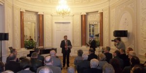 Prof. Jerzy Miziołek - Dyrektor Muzeum UW