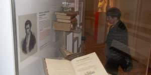 Wystawa Muzeum UW - „Orzeł i pięć gwiazd Uniwersytetu”