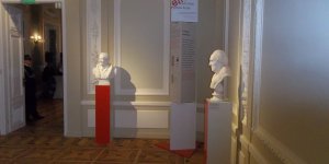 Wystawa Muzeum UW - „Orzeł i pięć gwiazd Uniwersytetu”