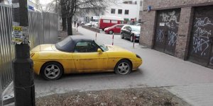 Fiat Barchetta - samotny przy ulicy Łuckiej