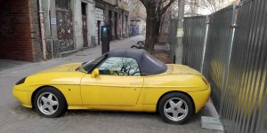Fiat Barchetta - samotny przy ulicy Łuckiej