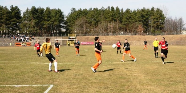 Mecz na stadionie Hutnika Warszawa