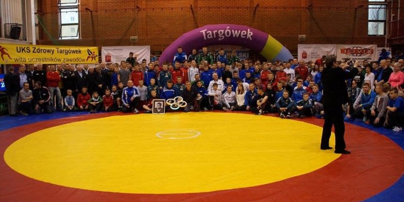 Zbiorowe zdjęcie uczestników Memoriału Dubickiego w trakcie zawodów