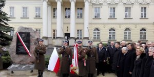 Odsłonięcie tablicy poświęconej Lechowi Kaczyńskiemu