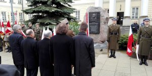 Odsłonięcie tablicy poświęconej Lechowi Kaczyńskiemu