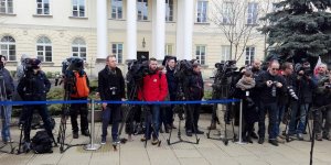 Odsłonięcie tablicy poświęconej Lechowi Kaczyńskiemu