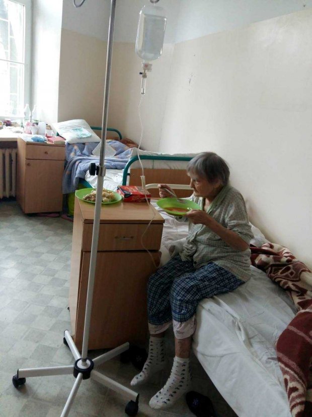 Pani Genowefa w szpitalu psychiatrycznym przy ul. Nowowiejskiej