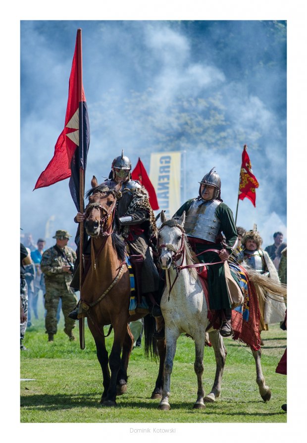 XI GRENADIER
