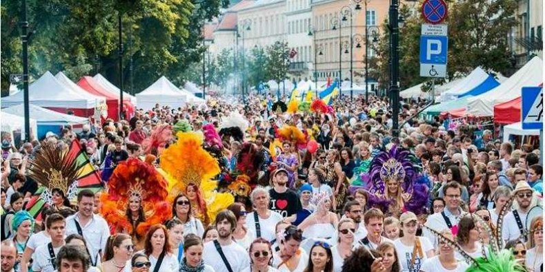 Wielokulturowe Warszawskie Street Party 2014, festiwal organizowany corocznie od 2006 roku w ostatnią niedzielę sierpnia.