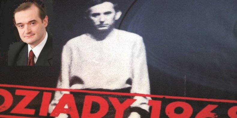 Lech Jaworski i Gustaw Holoubek na plakacie z okazji 40. rocznicy ostatniego publicznego spektaklu „Dziadów”, Teatr Narodowy w Warszawie