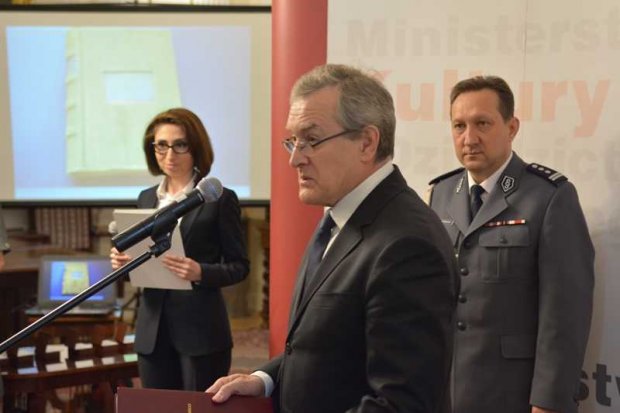 Minister Kultury i Komendant Stołeczny Policji prof. Piotr Gliński i insp. Robert Żebrowski.
