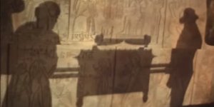 Poszukiwacze zaginionej arki - kadr z filmu