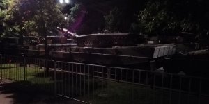Przed defiladą w Alejach Ujazdowskich