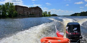 Wycieczka z Policją Rzeczną do Spichlerza nad Narwią