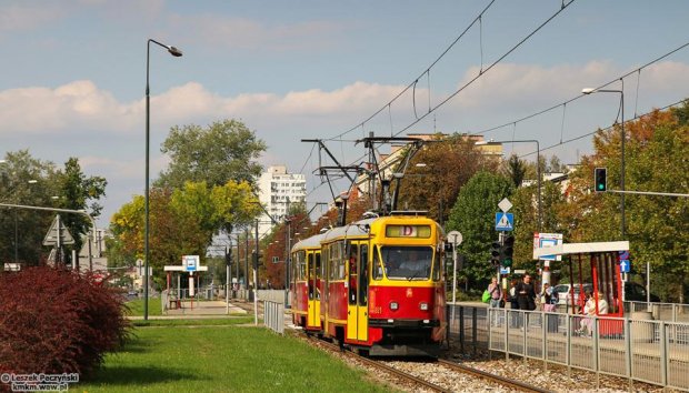 tramwajowy skład 821+818