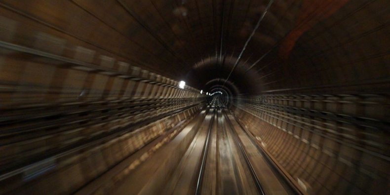 Tunel Metra gdzieś pod Warszawą