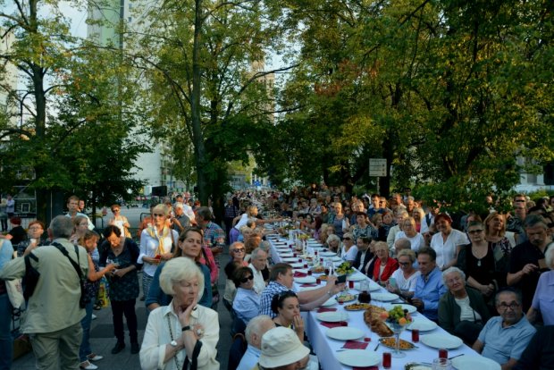 Szabat Shalom i tłumy widzów