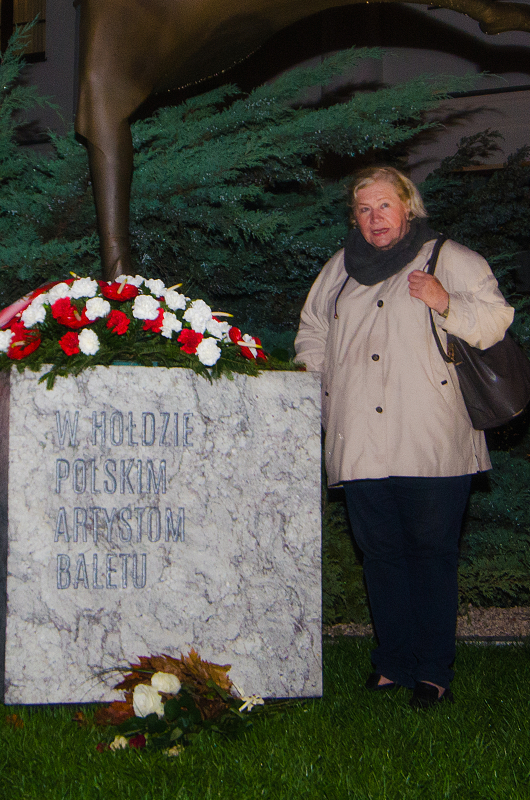 Bożena Kociołkowska Bożena Kociołkowska. Prezes Fundacji Sztuki Tańca i niegdyś pierwsza solistka warszawskiego baletu.