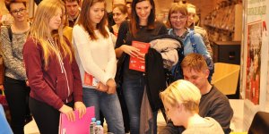 ciepłe rozmowy z fanami