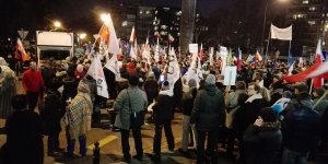 Protest przed Sejmem - 16-12-2016