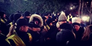 Protest przed Sejmem - 16-12-2016