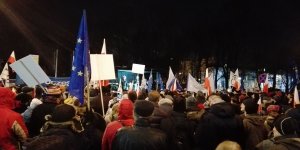 Protest przed Sejmem - 16-12-2016