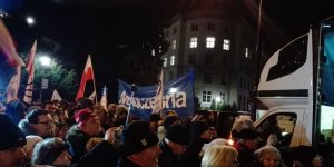 Protest przed Sejmem - 16-12-2016