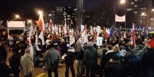 Protest przed Sejmem - 16-12-2016