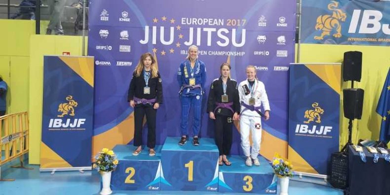 Zofia Szawernowska na podium