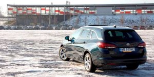 Opel Astra - samochód roku 2016