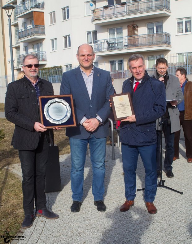 Sławomir Antonik, Andrzej Wroński i Paweł Michalec po wręczeniu wyróżnień