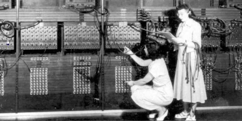 ENIAC i komputerki (rachmistrzynie, programistki)
