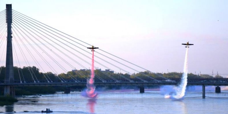 Dzień Flagi 2017 pokaz lotniczy nad Wisłą