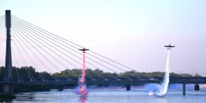 Dzień Flagi 2017 pokaz lotniczy nad Wisłą