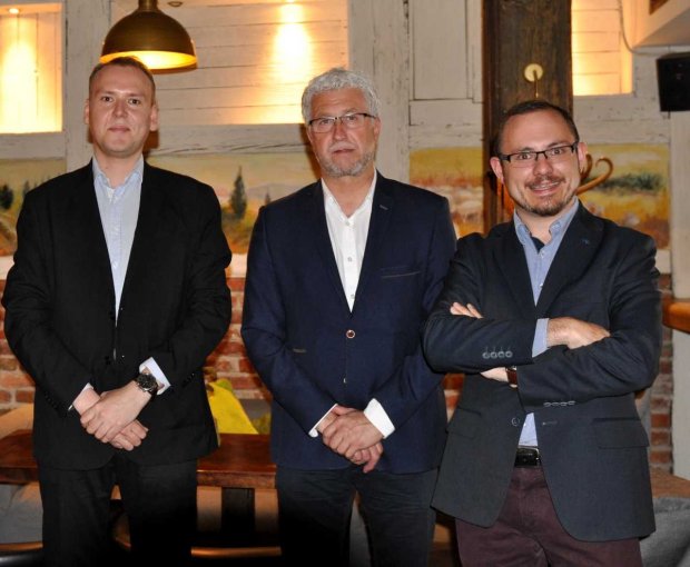Władze IRW - od lewej: Grzegorz Gruchalski, przewodniczący Rady Fundacji, Jacek Wojciechowicz, prezes fundacji i Aleksander Arabadźić, wiceprezes fundacji.
