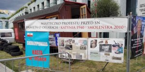 Miasteczko protestu przed Sądem Najwyższym