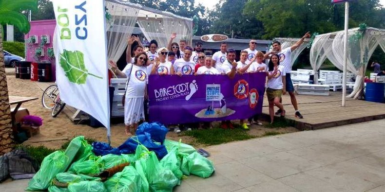 Organizatorzy projektu Barefoot Projekt Czysta Plaża