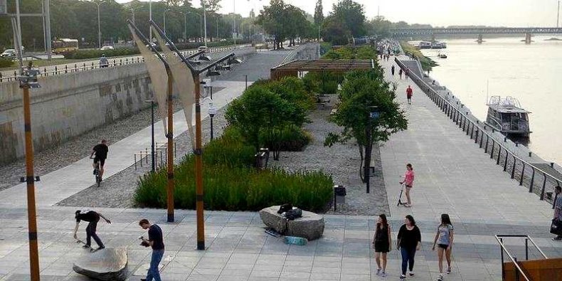 Bulwary nad Wisłą - Widok od mostu Poniatowskiego