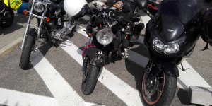 Motocykle na buspasy - zgromadzenie motocyklistów i złożenie petycji do prezydent Warszawy. 7.08.2017 r.