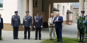 Odsłonięcie tablicy Witolda Łokuciewskiego - Warszawa, Ochota, Szczęśliwice, ul. Dickensa 34