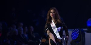 Miss Wheelchair World 2017 - stroje galowe